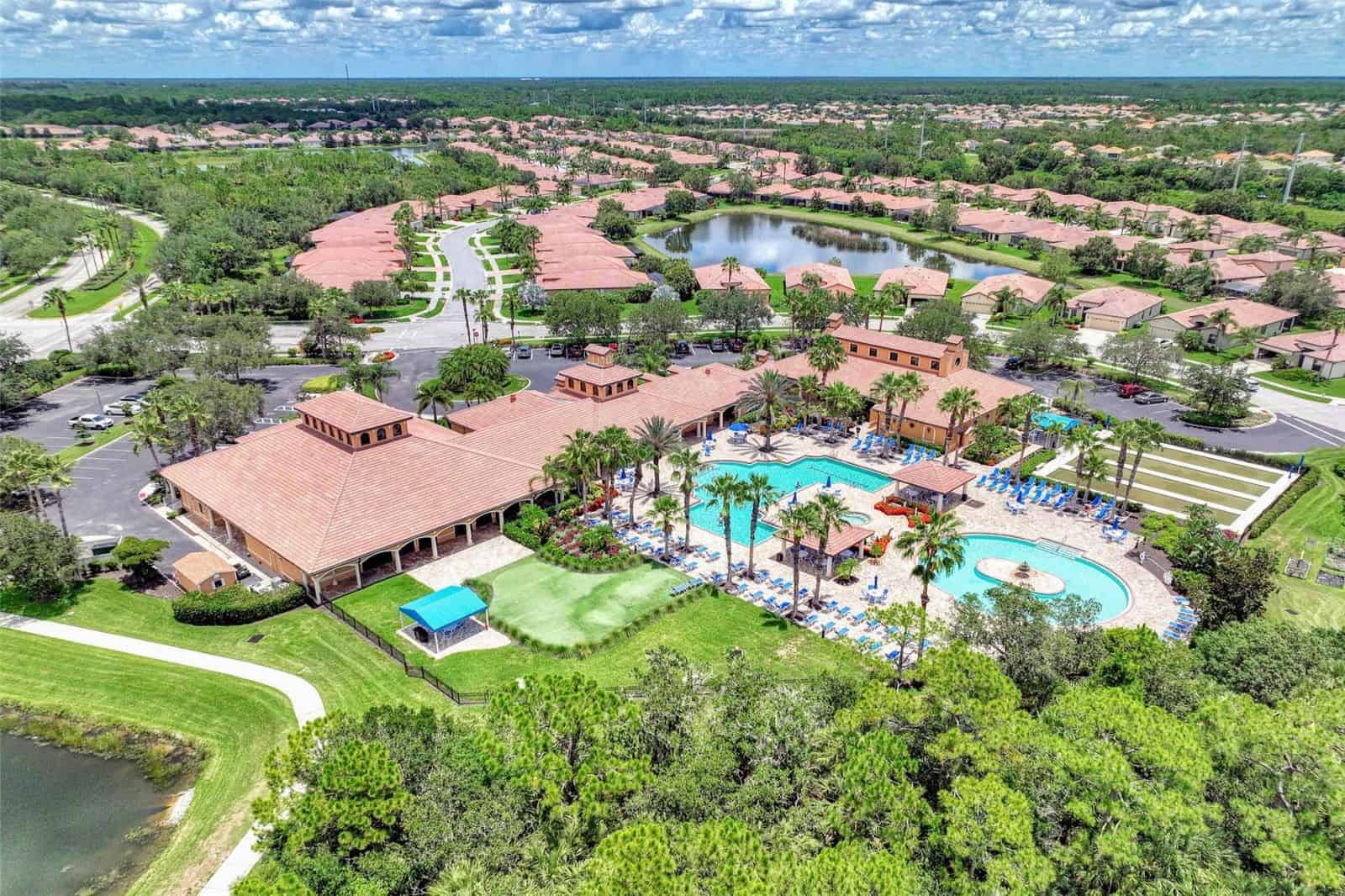 Venetian Falls Condos For Sale in Sarasota, FL.