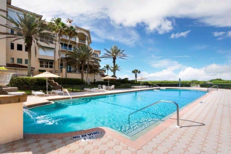 Vizcaya Condos in Longboat Key, FL. - Pool