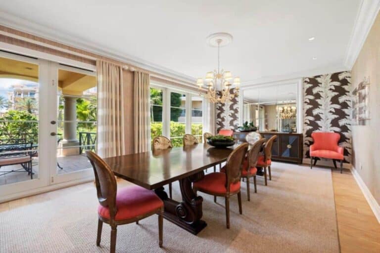 Vizcaya Condos in Longboat Key, FL. - Clubroom