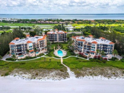 Vizcaya Condos in Longboat Key, FL. - Community Aerial