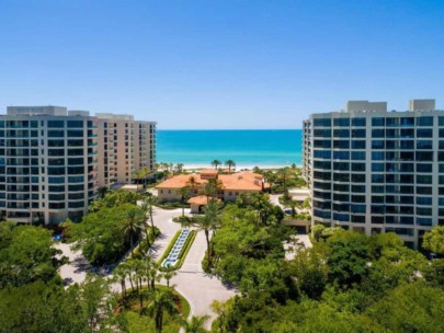 Water Club Condos in Longboat Key, FL. - Waterfront GroundsAerial