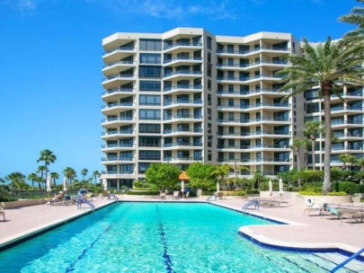 Water Club Condos in Longboat Key, FL. - Building and Pool