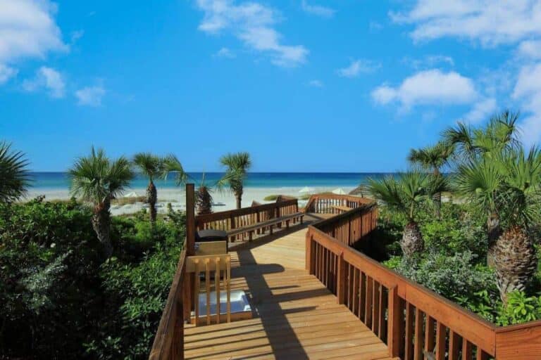 Water Club Condos in Longboat Key, FL. - Beach Access