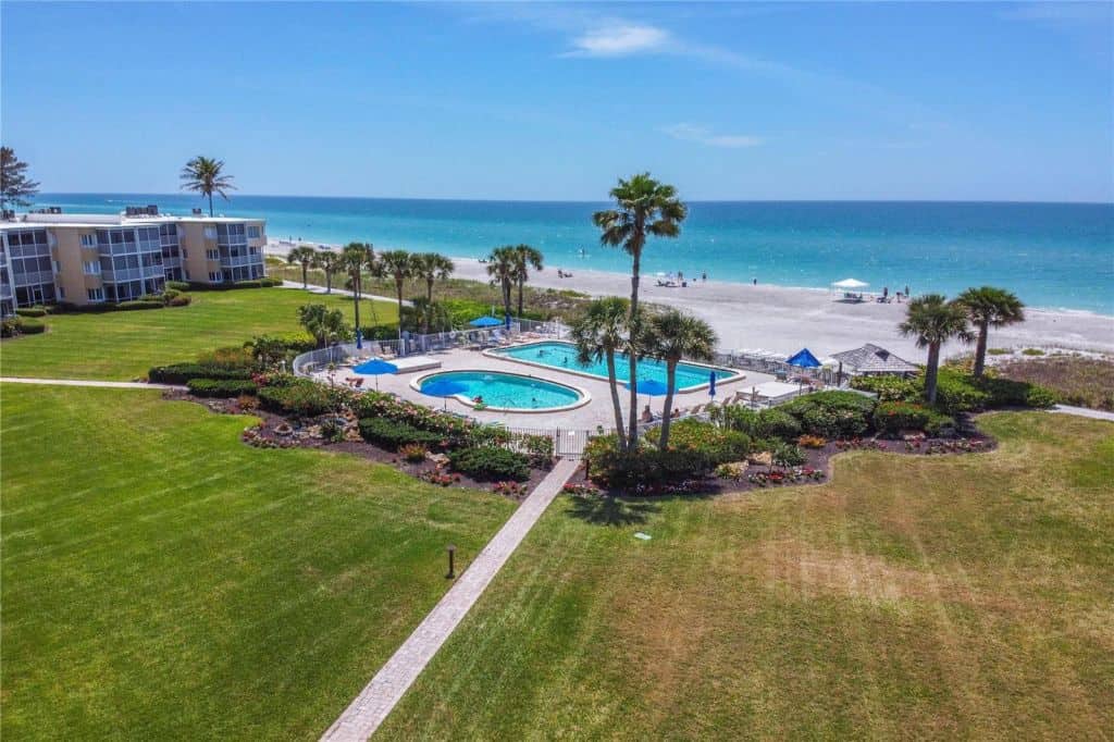 Westchester Condos in Longboat Key, FL. - Oceanfront