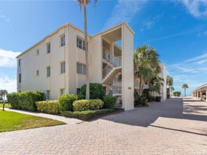 Westchester Condos in Longboat Key, FL. - Building