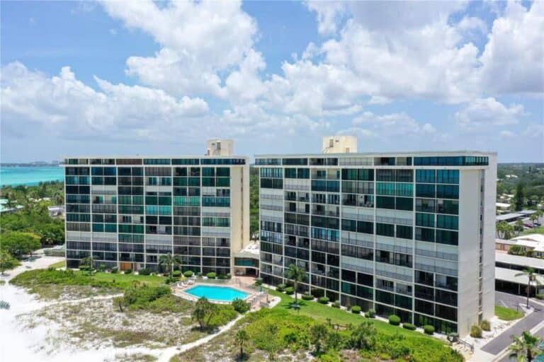 Whispering Sands Condos in Siesta Key, FL. - Towers Aerial
