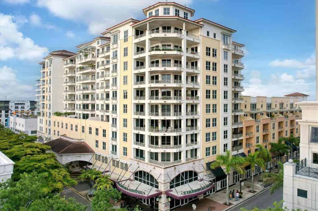 One Hundred Central Condos in Downtown Sarasota, FL - Building