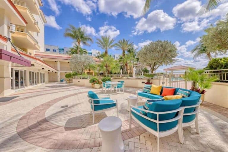 One Hundred Central Condos in Downtown Sarasota, FL. - Outdoor Patio
