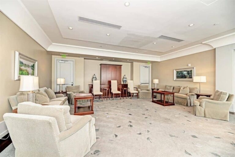 1350 Main Street Condos in Downtown Sarasota, FL. - Clubroom