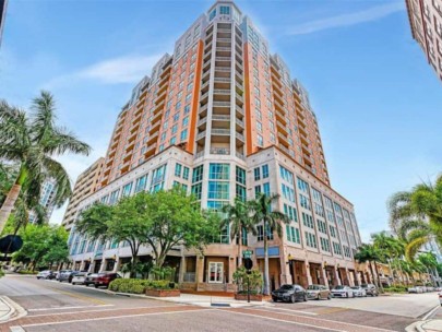 1350 Main Street Condos in Downtown Sarasota, FL. - Building