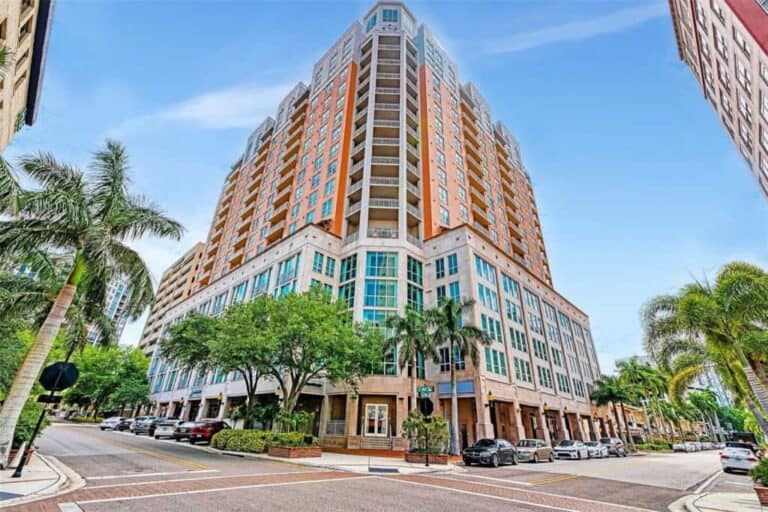 1350 Main Street Condos in Downtown Sarasota, FL. - Building
