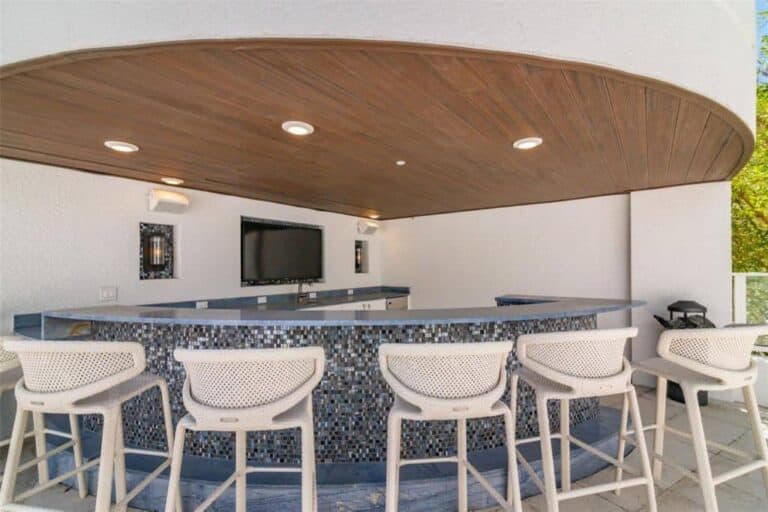 624 Palm Condos in Downtown Sarasota, FL. - Outdoor Covered Bar