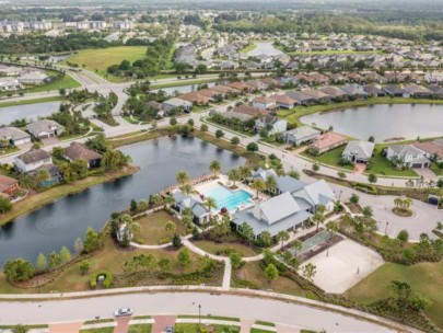 Arbor Grande Condos in Lakewood Ranch, FL. - Aerial