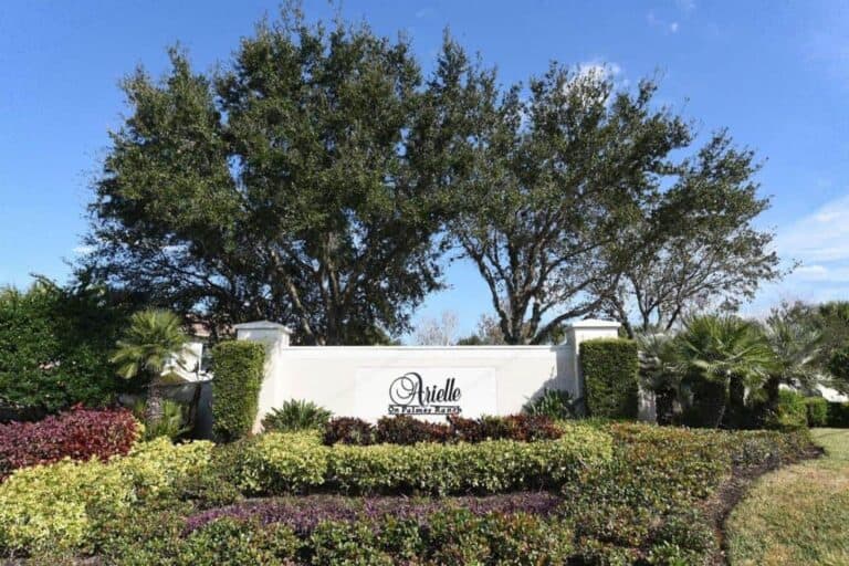 Arielle Condos in Palmer Ranch Sarasota, FL. - Entrance Sign