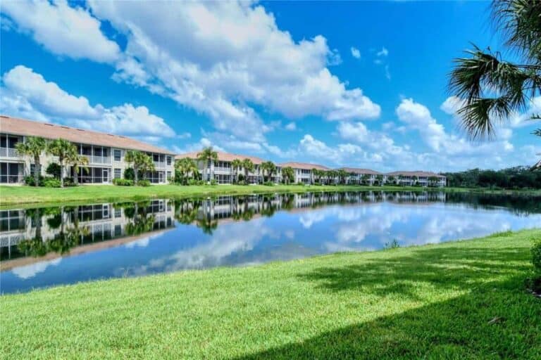 Arielle Condos in Palmer Ranch Sarasota, FL. - Building
