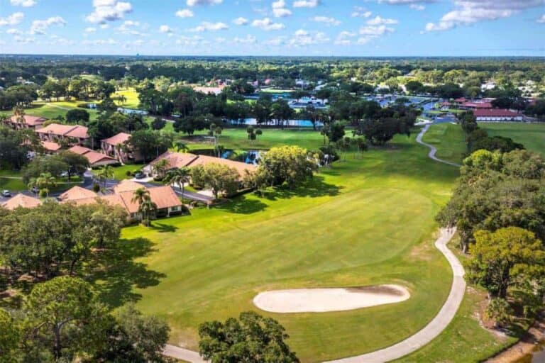 Avista Condos in Palm Aire Sarasota, FL. - Golf Course