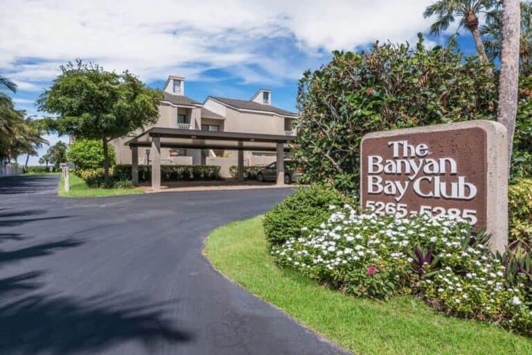 Banyan Bay Club Condos in Longboat Key, FL. - Entrance Sign