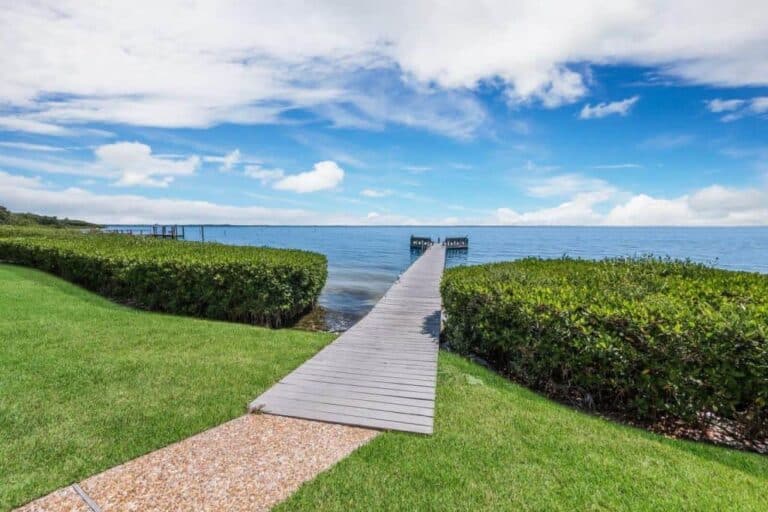 Banyan Bay Club Condos in Longboat Key, FL. - Fishing Pier