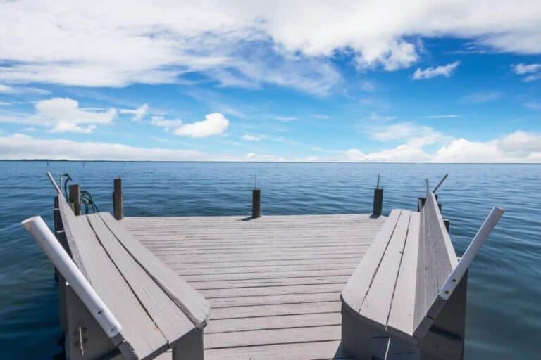Banyan Bay Club Condos in Longboat Key, FL. - Fishing Pier