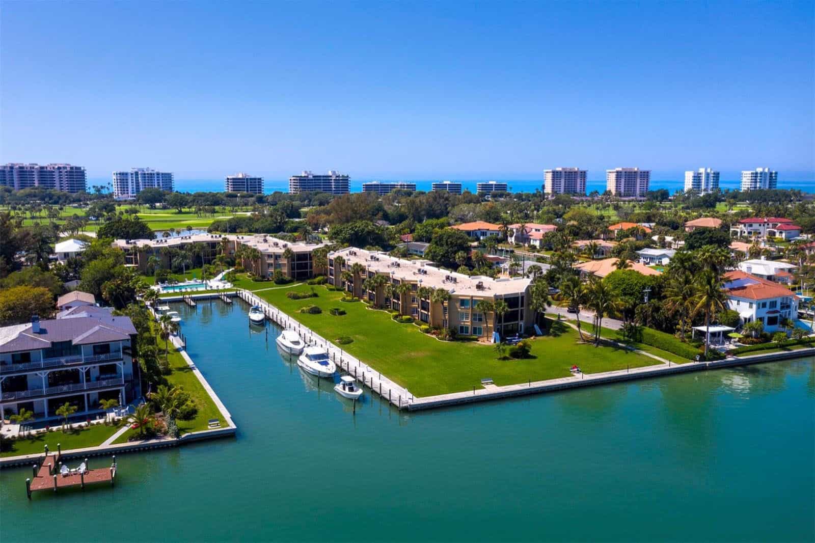 Bay Harbour Condos For Sale in Longboat Key, FL.