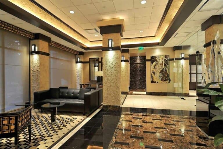 Bay Plaza Condos in Downtown Sarasota, FL. - Interior Entry