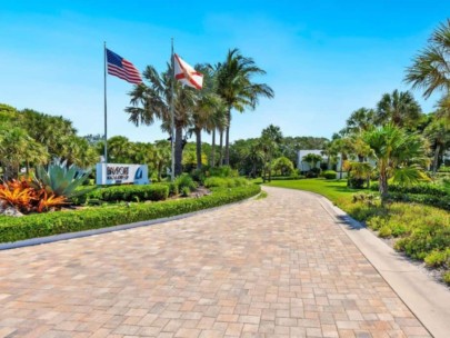 Bayport Condos in Longboat Key, FL. - Entry