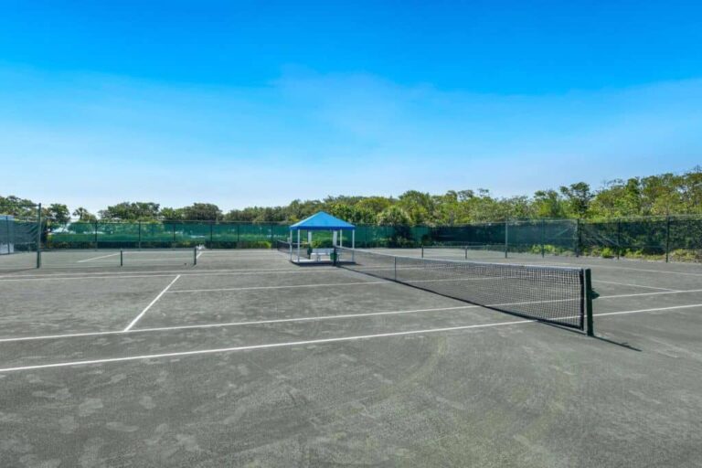 Bayport Condos in Longboat Key, FL. - Tennis Courts