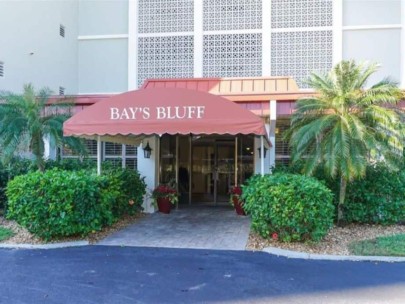 Bays Bluff Condos in Downtown Sarasota, FL. - Entry