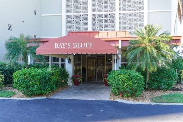 Bays Bluff Condos in Downtown Sarasota, FL. - Entry