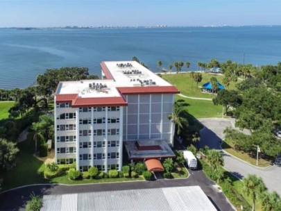 Bays Bluff Condos in Downtown Sarasota, FL. - Building Aerial