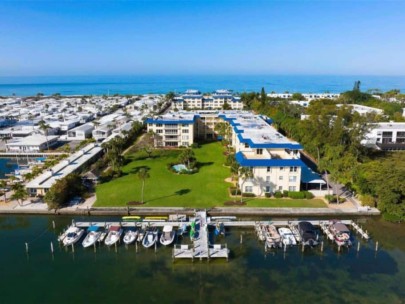 Beach Harbor Club Condos in Longboat Key, FL. - Aerial