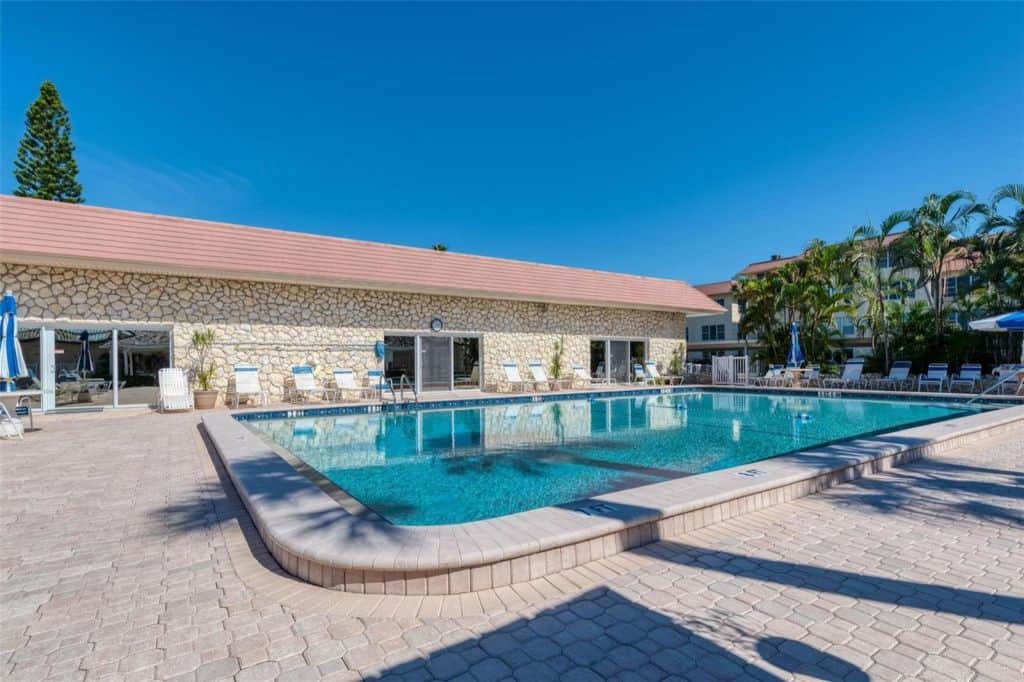 Beach Harbor Club Condos in Longboat Key, FL. - Pool