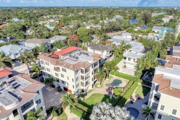 Beach Villas Condos in Siesta Key, FL. - Aerial