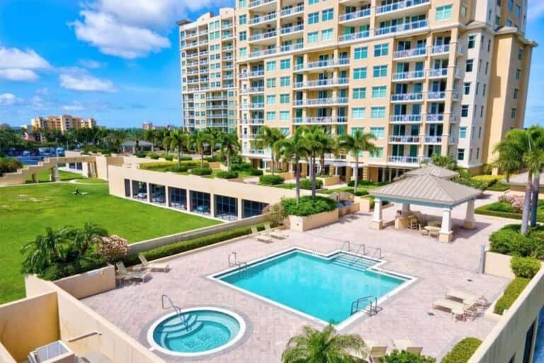 Bel Mare Condos in Palmetto, FL. - Pool and Hot Tub