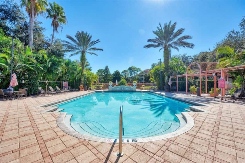 Bella Villino Condos For Sale in Palmer Ranch Sarasota, FL. - Hot Tub