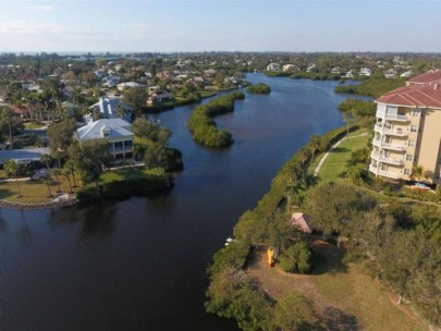 Blackburn Harbor Residences Condos in Osprey FL. - Canal