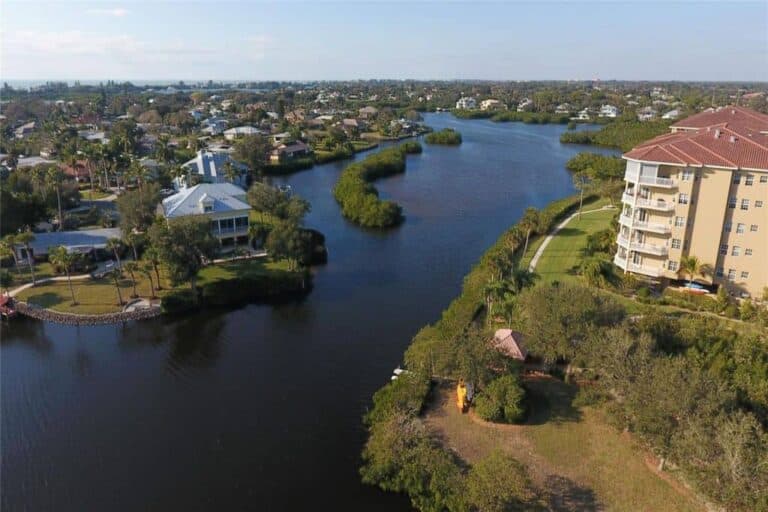 Blackburn Harbor Residences Condos in Osprey FL. - Canal