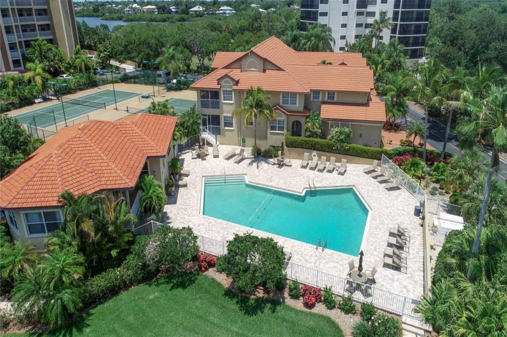 Blackburn Harbor Residences Condos in Osprey FL. - Pool