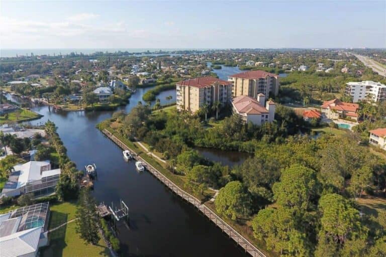 Blackburn Harbor Residences Condos in Osprey FL. - Canal