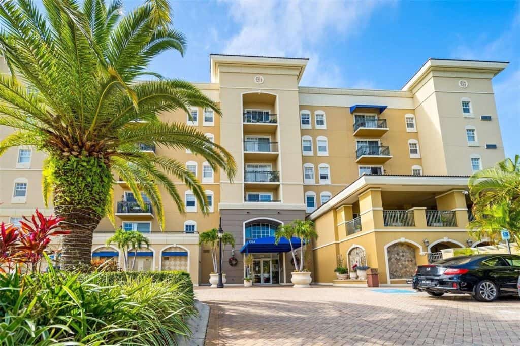 Broadway Promenade Condos in Downtown Sarasota, FL. - Building