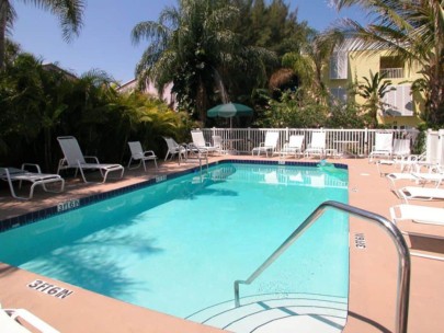 Cabana Beach Club Condos in Longboat Key, FL. - Pool