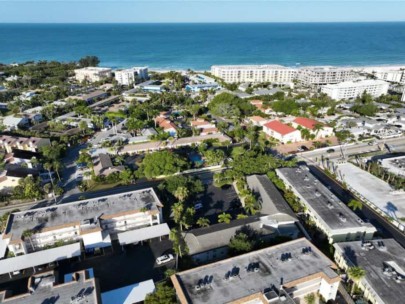 Casa Siesta Condos in Siesta Key, FL. - Aerial