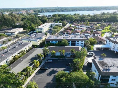 Casa Siesta Condos in Siesta Key, FL. - Aerial