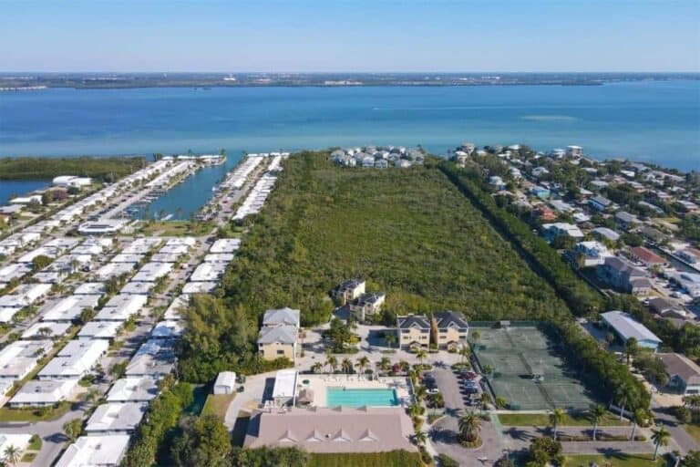 Cedars East Condos in Longboat Key, FL. - Aerial