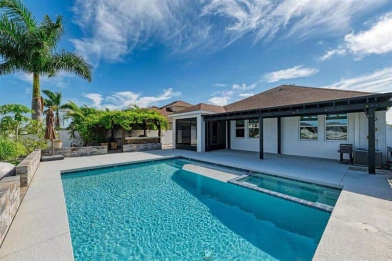 Copperstone Townhomes in Parrish, FL. - Pool