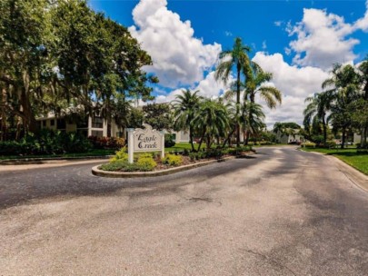 Eagle Creek Condos in Palm Aire Sarasota, FL. - Entrance