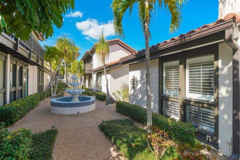 Embassy Villas Condos in Lido Key Sarasota, FL. - Fountain in Courtyard