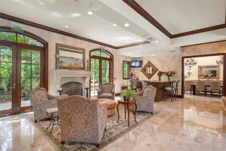 En Provence Condos in Longboat Key, FL. - Clubroom
