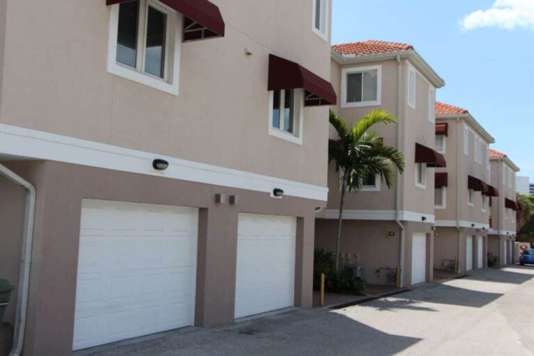 Encore Condos in Downtown Sarasota, FL. - Garages