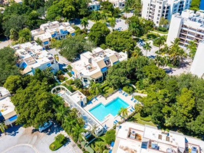 Fairway Bay Condos in Longboat Key, FL. - Aerial